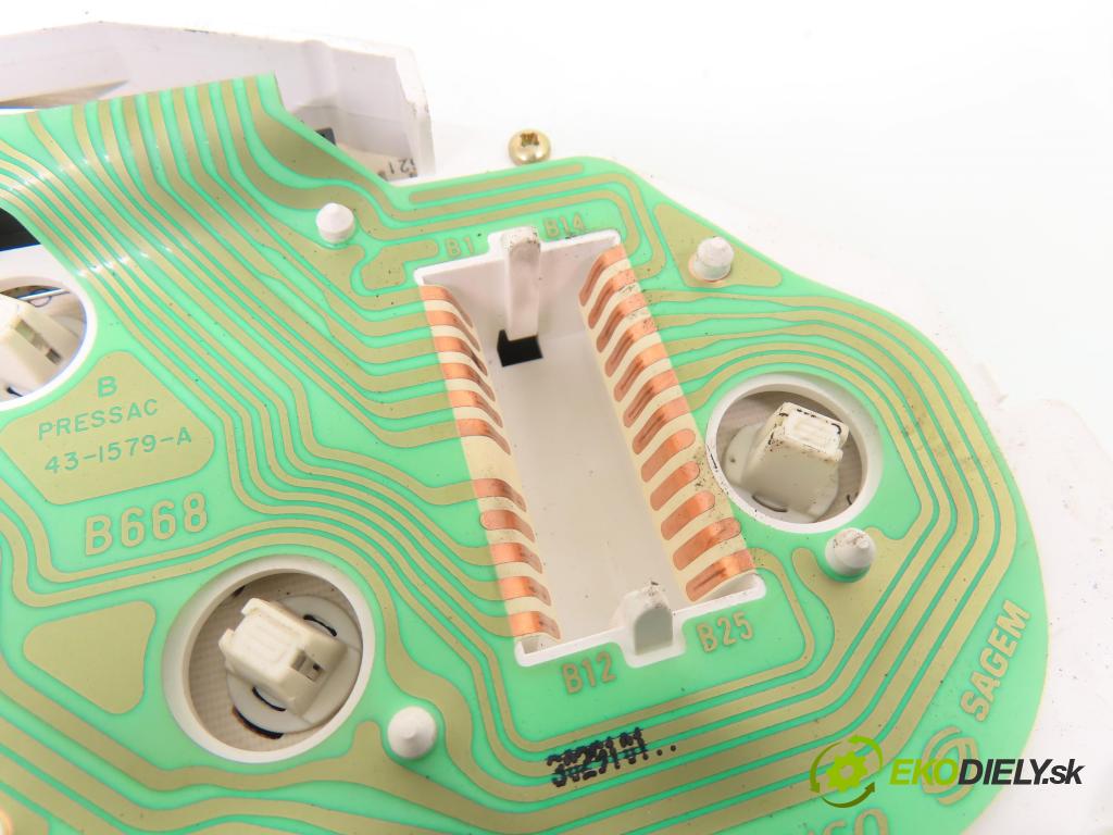 MITSUBISHI SPACE STAR nadwozie wielkoprzestrzenne (MPV) (DG_A) HB 2003 72,00 1.6 16V (DG3A) 98 - 4G18 1584,00 Prístrojovka elektrický MR916336