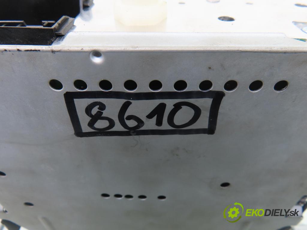 FORD S-MAX (WA6) MINIVAN 2008 103,00 2.0 TDCi - QXWB 1997,00 RADIO CD 8S7T18C815AA