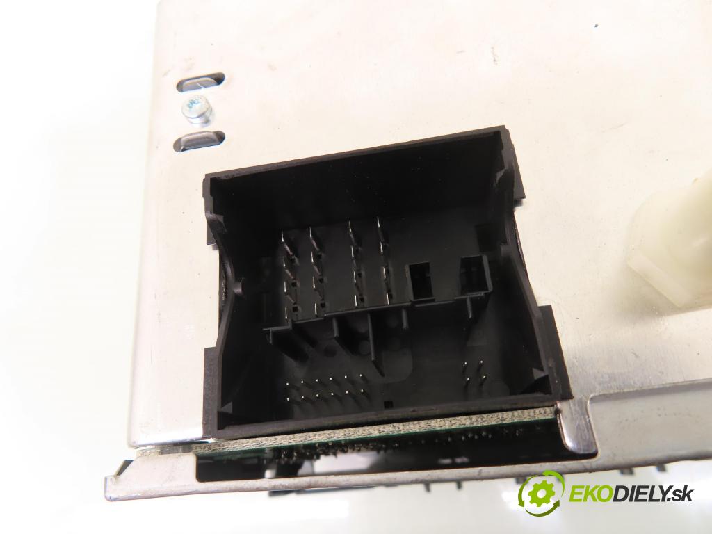 FORD S-MAX (WA6) MINIVAN 2008 103,00 2.0 TDCi - QXWB 1997,00 RADIO CD 8S7T18C815AA