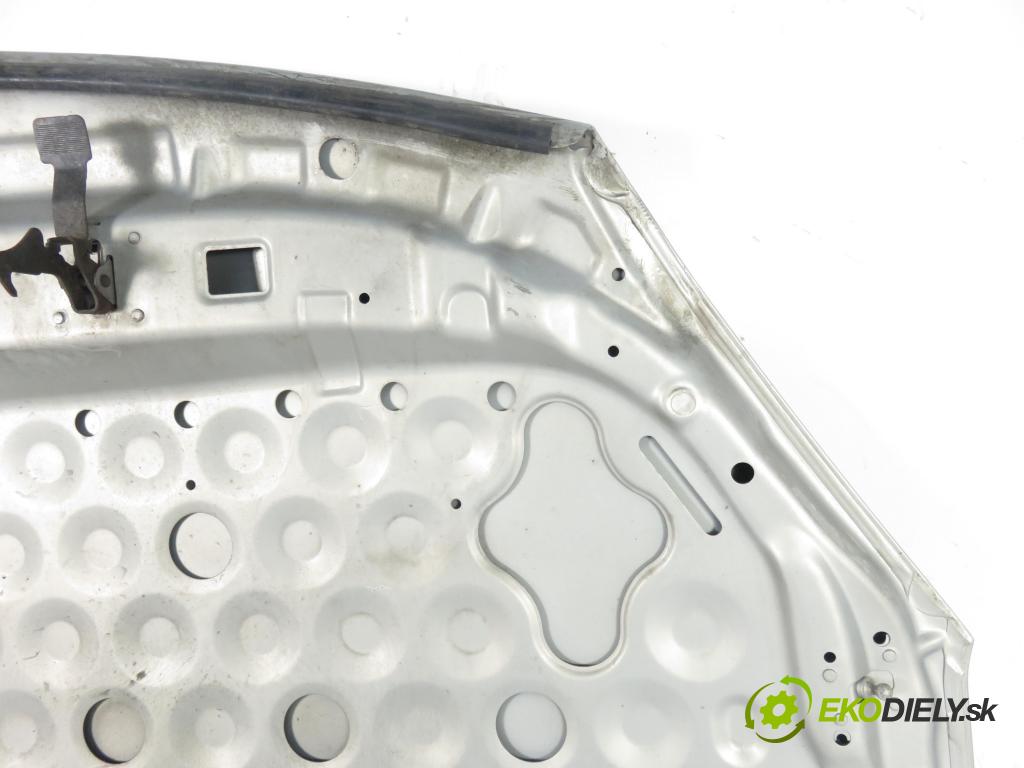 OPEL ASTRA H (A04) HB 2005 77,00 1.6 - Z 16 XEP 1598,00 Kapota  (Kapota)