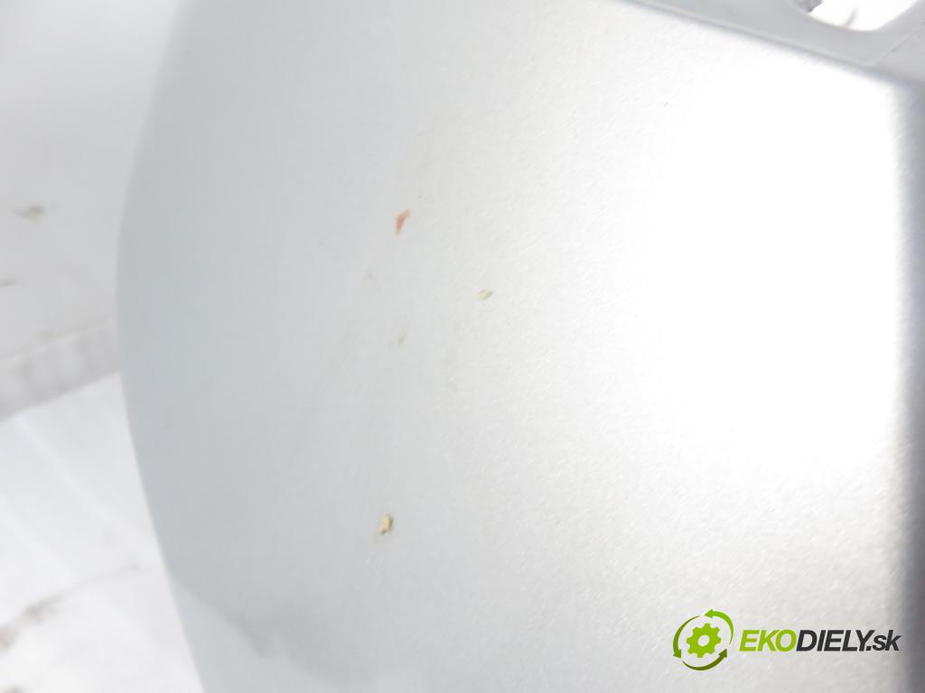 OPEL ASTRA H (A04) HB 2005 77,00 1.6 - Z 16 XEP 1598,00 Nárazník zadný