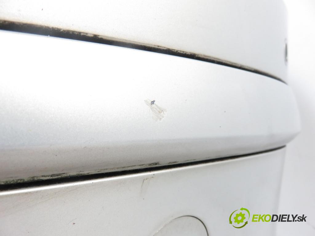 OPEL ASTRA H (A04) HB 2005 77,00 1.6 - Z 16 XEP 1598,00 Nárazník zadný