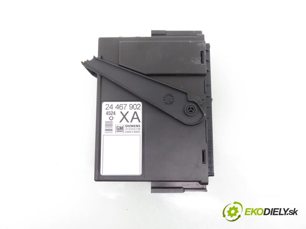 OPEL CORSA C (X01) HB 2002 44,00 1 - Z 10 XEP 998,00 spinačka / imobilizéra IMMO / Riadiaca jednotka 0261207960 ; 55350551 ; 24467902