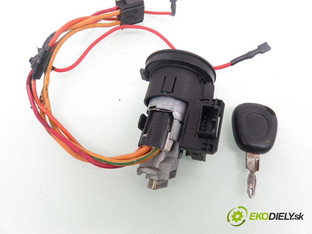 RENAULT MEGANE I (BA0/1_) LIFTBACK 1999 79,00 1.6 16V 107 - K4M 708 1598,00 spinačka / imobilizéra IMMO / Riadiaca jednotka 8200035891 ; 7700110471 ; 8200029340