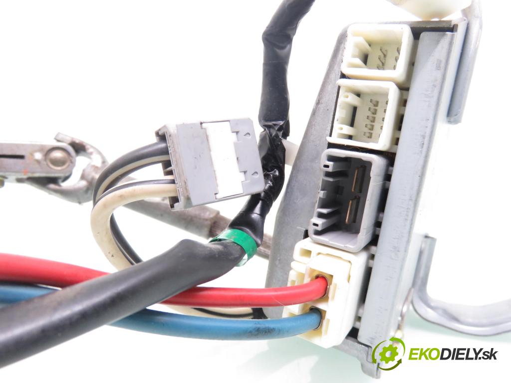 TOYOTA COROLLA (_E12_) HB 2003 81,00 1.6 VVT-i (ZZE121_) - 3ZZ-FE 1598,00 serv/podporovanie elektrické 4520002180 ; PT22BD0007P ; 896502010