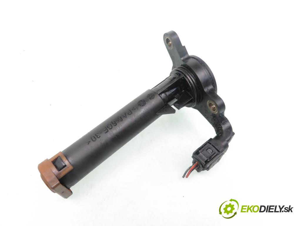 MERCEDES-BENZ KLASA E (W210) SEDAN 2001 105,00 2.2 CDI 143 - OM 611.961 2148,00 Snímač oleja A0061533028 ; 25571304