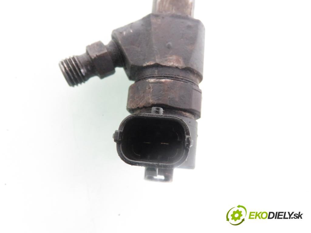 OPEL VECTRA C Kombi (Z02) KOMBI 2006 110,00 1.9 CDTI - Z 19 DTH 1910,00 vstřikovač 0445110159 (Vstřikovač paliva)