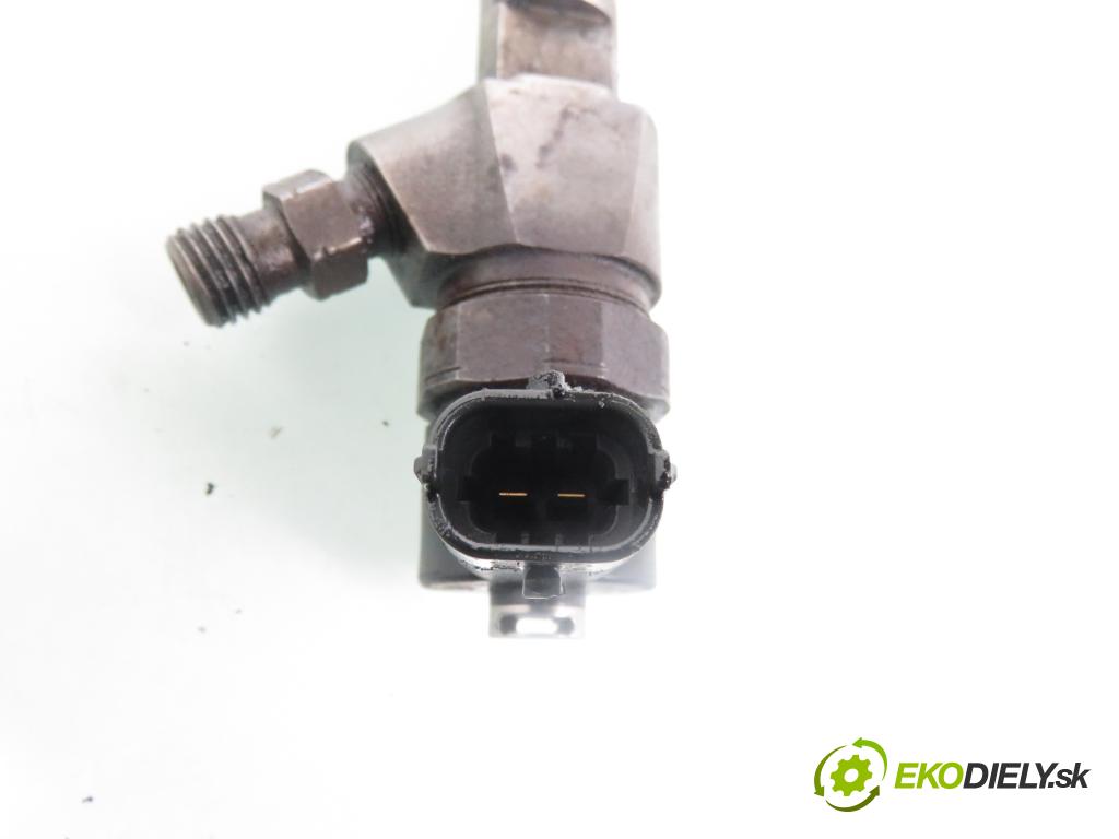 OPEL VECTRA C Kombi (Z02) KOMBI 2006 110,00 1.9 CDTI - Z 19 DTH 1910,00 vstřikovač 0445110159 (Vstřikovač paliva)