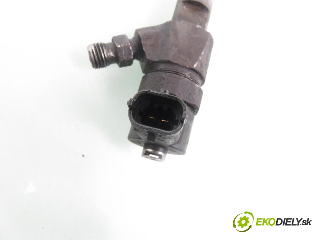 OPEL VECTRA C Kombi (Z02) KOMBI 2006 110,00 1.9 CDTI - Z 19 DTH 1910,00 vstřikovač 0445110159 (Vstřikovač paliva)