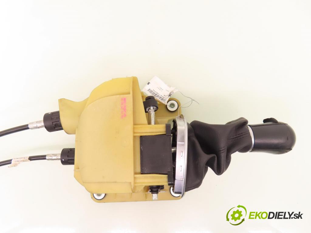 FORD C-MAX (DM2) MINIVAN 2007 85,00 1.8 TDCi 115 1753,00 ZVEDÁK: 3M5R7K397HD