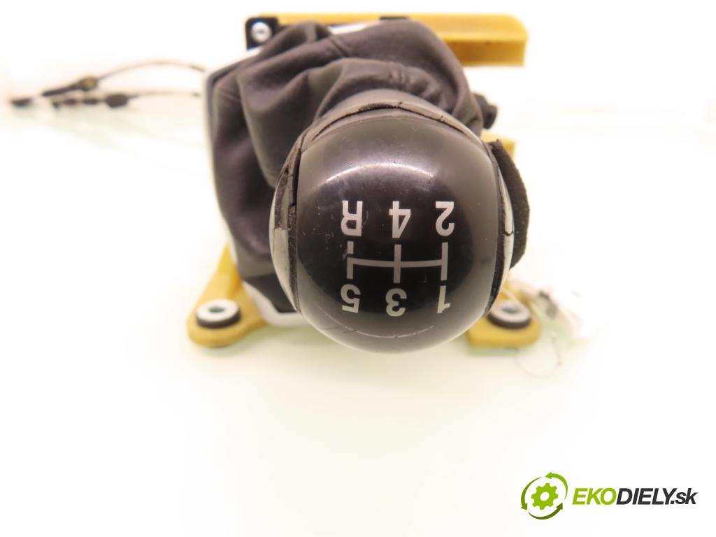 FORD C-MAX (DM2) MINIVAN 2007 85,00 1.8 TDCi 115 1753,00 ZVEDÁK: 3M5R7K397HD