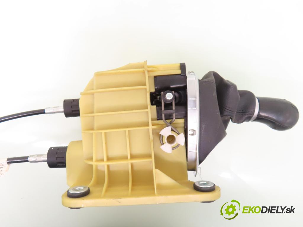 FORD C-MAX (DM2) MINIVAN 2007 85,00 1.8 TDCi 115 1753,00 ZVEDÁK: 3M5R7K397HD