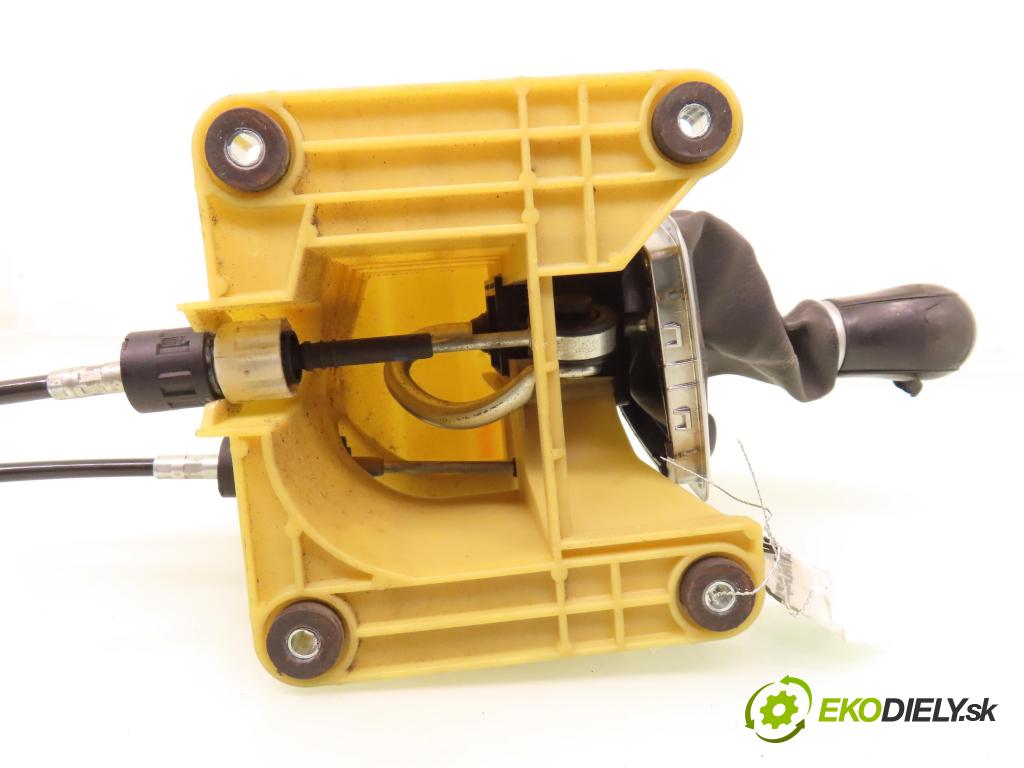 FORD C-MAX (DM2) MINIVAN 2007 85,00 1.8 TDCi 115 1753,00 ZVEDÁK: 3M5R7K397HD