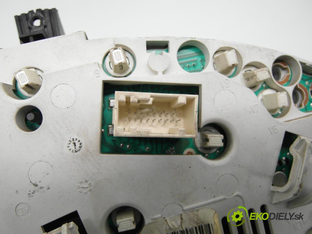 PEUGEOT 206 liftback (2A/C) HB 2001 55,00 1.4 75 - KFW 1360,00 Prístrojovka elektrický 9634961480 ; 09031989903