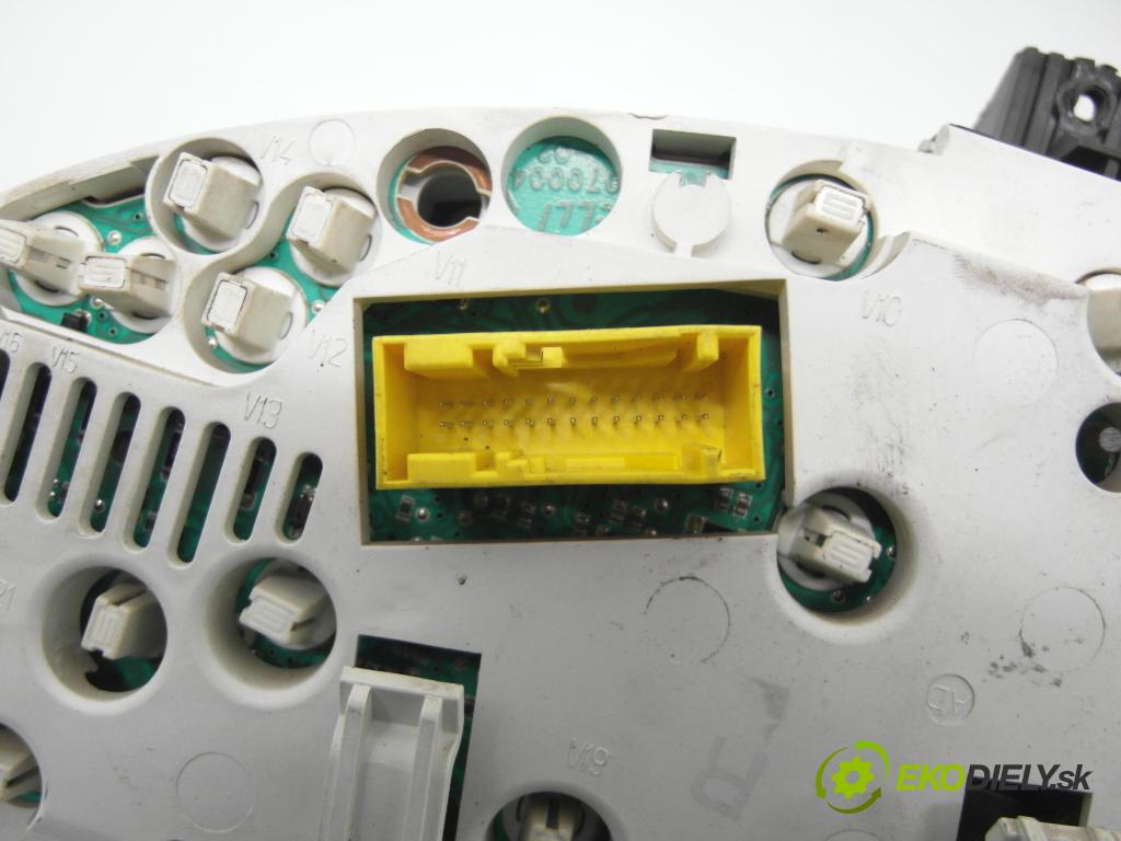 PEUGEOT 206 liftback (2A/C) HB 2001 55,00 1.4 75 - KFW 1360,00 Prístrojovka elektrický 9634961480 ; 09031989903