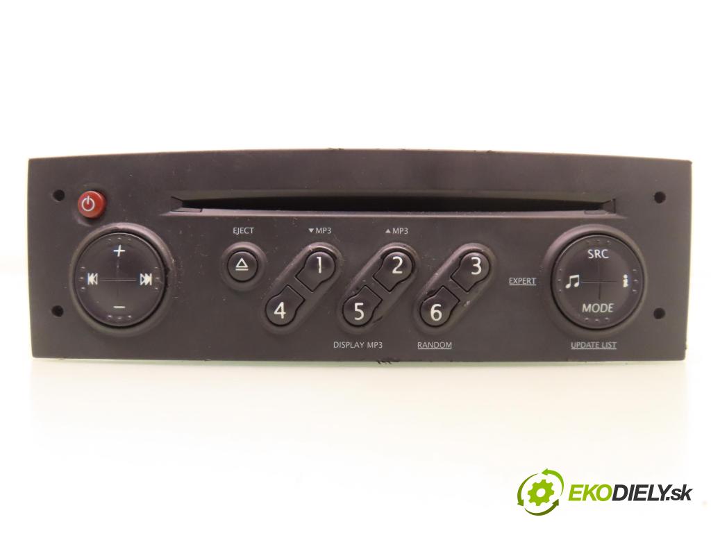 RENAULT MEGANE II sedan (LM0/1_) SEDAN 2006 82,00 1.6 - K4M 812 1598,00 RADIO CD 8200523251 ; 8200523251T