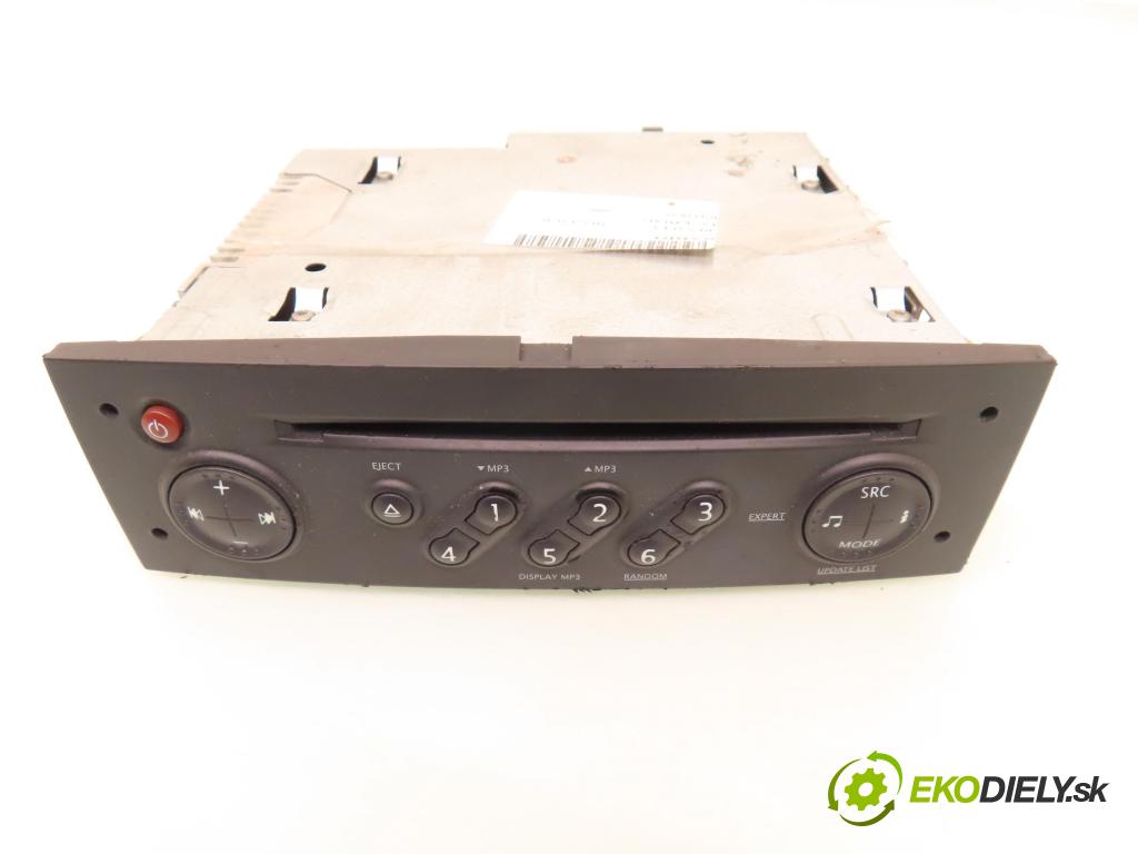 RENAULT MEGANE II sedan (LM0/1_) SEDAN 2006 82,00 1.6 - K4M 812 1598,00 RADIO CD 8200523251 ; 8200523251T