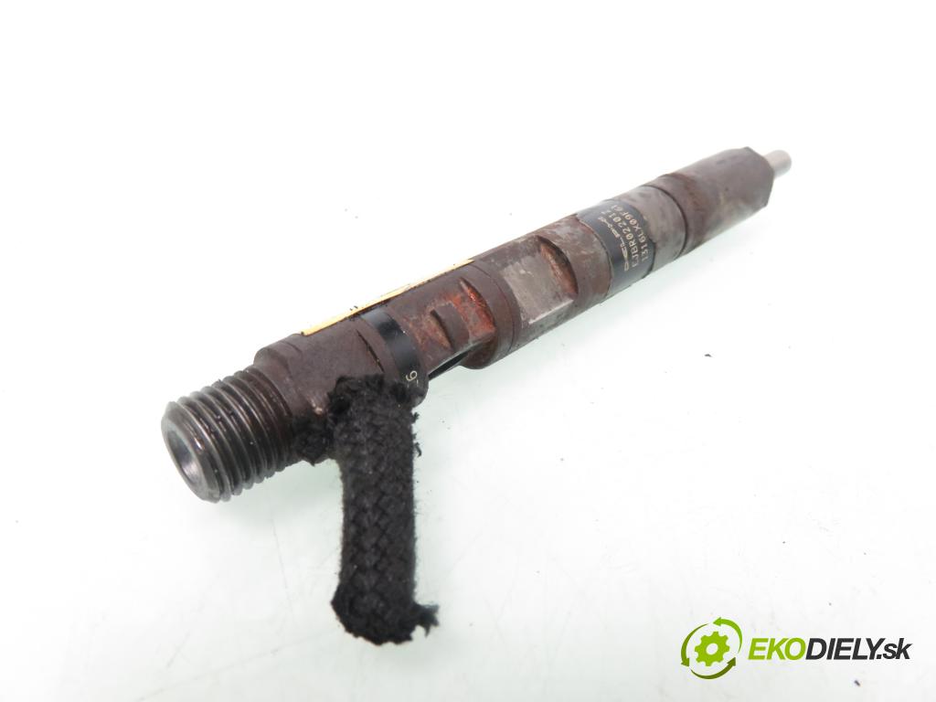 FORD FOCUS Turnier (DNW) KOMBI 2004 74,00 1.8 TDCi - FFDA 1753,00 vstrekovač 2T1Q9F593AA ; EJBR022017 (Vstrekovač paliva)