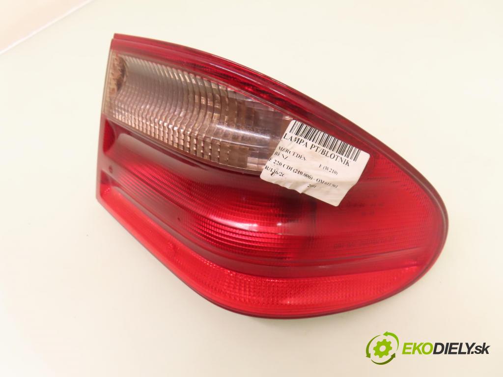 MERCEDES-BENZ KLASA E (W210) SEDAN 2001 105,00 2.2 CDI 143 - OM 611.961 2148,00 Svetlo pravé zadné A2108203464