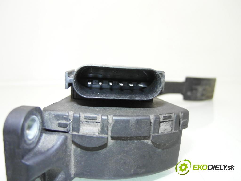 FORD C-MAX (DM2) MINIVAN 2004 80,00 1.6 TDCi - G8DD 1560,00 Potenciometer plynu 3M519F836AF ; 6PV00864110 (Potenciometer plynového pedálu)