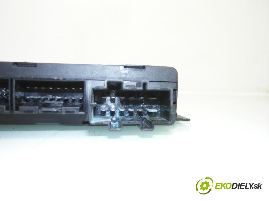 AUDI A6 (4B2, C5) SEDAN 1997 121,00 2.4 V6 165 - ALF 2393,00 MODUL komfortu 4B0962258A ; 410215006001