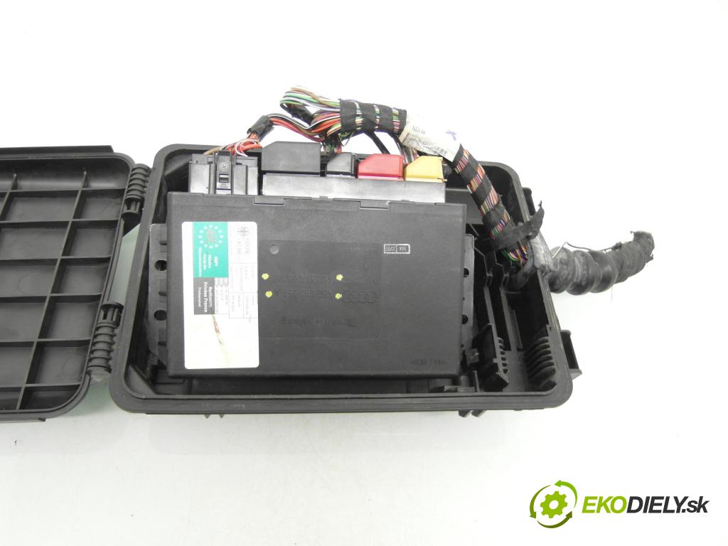 AUDI A6 (4B2, C5) SEDAN 1997 121,00 2.4 V6 165 - ALF 2393,00 MODUL komfortu 4B0962258A ; 410215006001