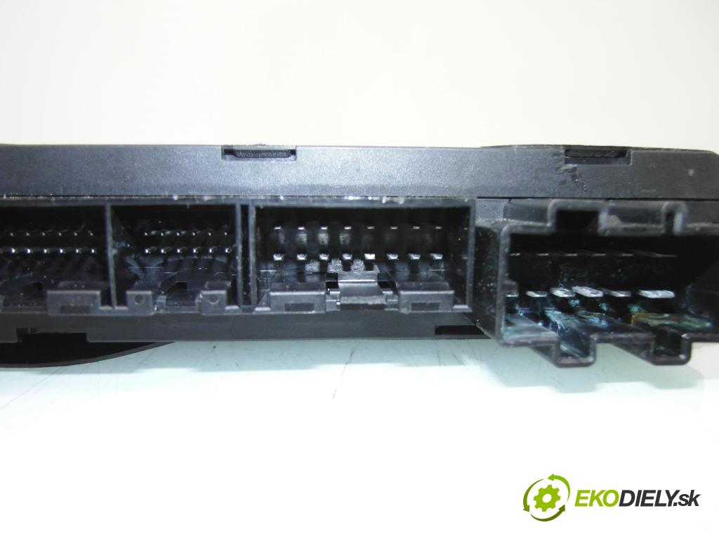 AUDI A6 (4B2, C5) SEDAN 1997 121,00 2.4 V6 165 - ALF 2393,00 MODUL komfortu 4B0962258A ; 410215006001