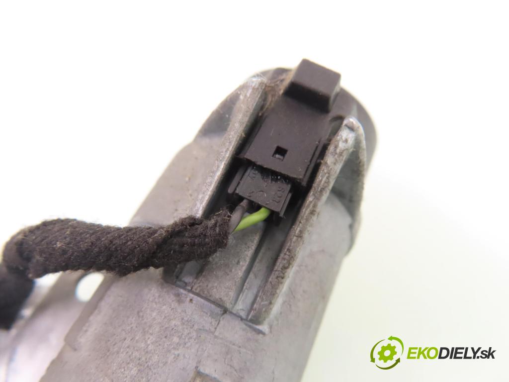 AUDI A6 (4B2, C5) SEDAN 1997 121,00 2.4 V6 165 - ALF 2393,00 spinačka / imobilizéra IMMO / Riadiaca jednotka 4B0907552F ; 0261204812 ; 1J0419959