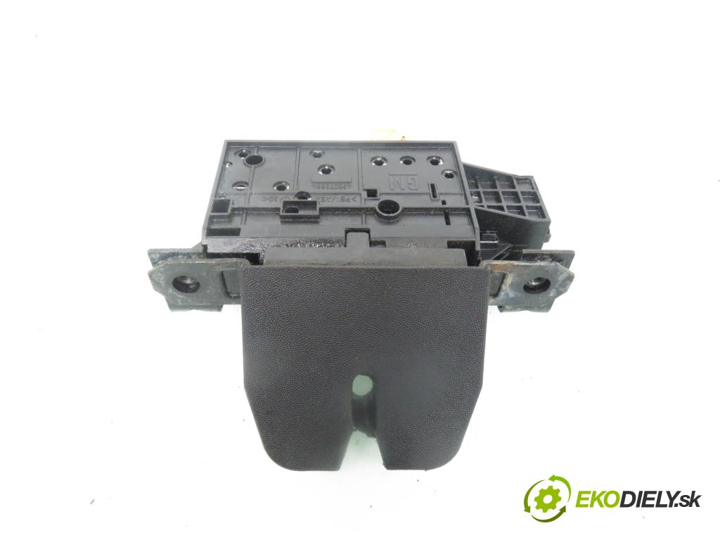 OPEL VECTRA C GTS (Z02) LIFTBACK 2003 108,00 2.2 16V - Z 22 SE 2198,00 zámok dverí kufor EL. 495072894 ; 13185566