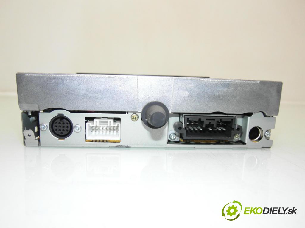 MITSUBISHI SPACE STAR nadwozie wielkoprzestrzenne (MPV) (DG_A) HB 2003 72,00 1.6 16V (DG3A) 98 - 4G18 1584,00 RADIO MZ312720