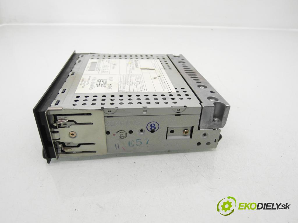 MITSUBISHI SPACE STAR nadwozie wielkoprzestrzenne (MPV) (DG_A) HB 2003 72,00 1.6 16V (DG3A) 98 - 4G18 1584,00 RADIO MZ312720