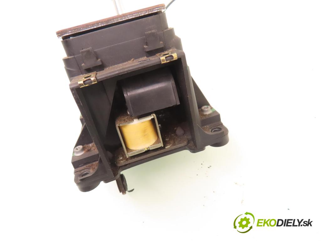 MERCEDES-BENZ KLASA E (W210) SEDAN 2001 105,00 2.2 CDI 143 - OM 611.961 2148,00 ZVEDÁK: 210267075 ; 2032670064