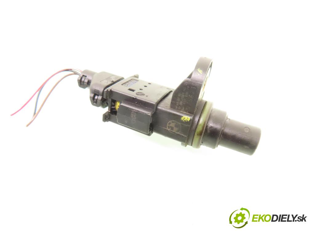 BMW 3 (E46) SEDAN 2001 105,00 318 i - N42 B20 A 1995,00 snímač polohy vačky VAČKOVÁ HŘÍDEL: 7506273C