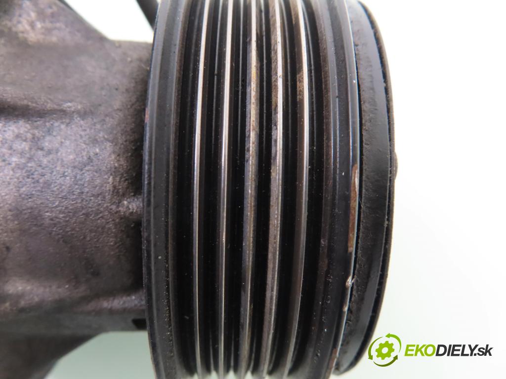 TOYOTA COROLLA (_E12_) HB 2003 81,00 1.6 VVT-i (ZZE121_) - 3ZZ-FE 1598,00 KOMPRESOR: klimatizácie 4472607090 (Kompresor klimatizácie)