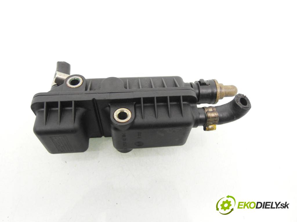 FIAT STILO Multi Wagon (192_) KOMBI 2005 85,00 1.9 JTD - 192 A1.000 1910,00 Rozdeľovač paliva
