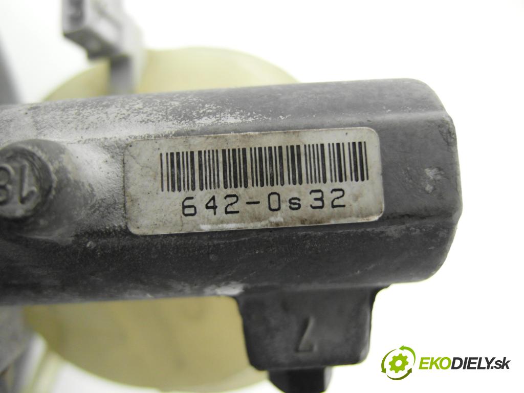 AUDI A6 (4B2, C5) SEDAN 1997 121,00 2.4 V6 165 - ALF 2393,00 Posilovač 8D0612105F (Servočerpadlo)