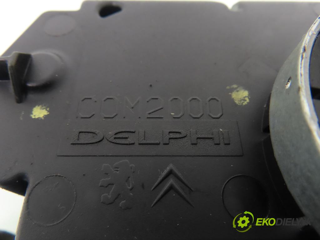 PEUGEOT 307 SW (3H) KOMBI 2002 66,00 2.0 HDI 90 - RHY (DW10TD) 1997,00 páčka/prepínač COM2000 ; 96542560XT