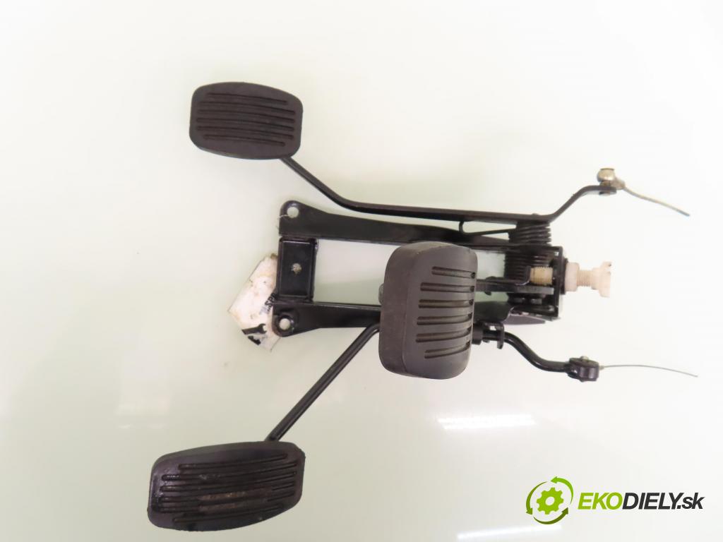 SKODA FELICIA II (6U1) HB 1999 40,00 1.3 - AMG 1289,00 PEDALY: 443611013030