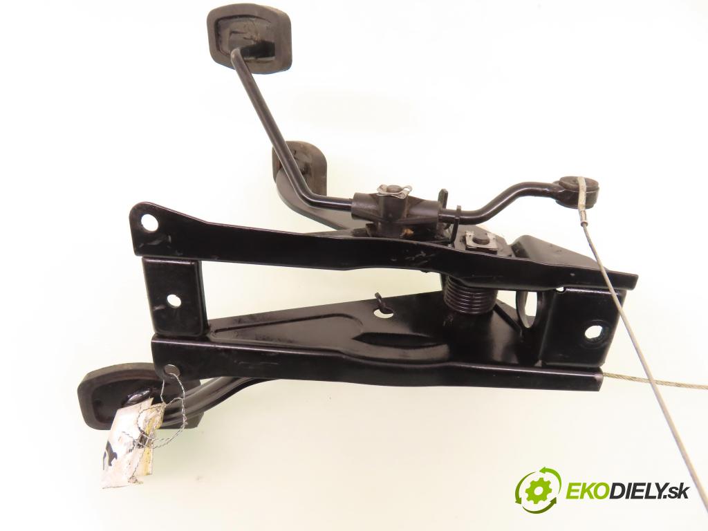 SKODA FELICIA II (6U1) HB 1999 40,00 1.3 - AMG 1289,00 PEDALY: 443611013030