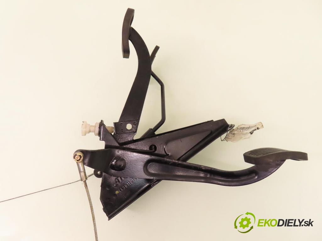 SKODA FELICIA II (6U1) HB 1999 40,00 1.3 - AMG 1289,00 PEDALY: 443611013030