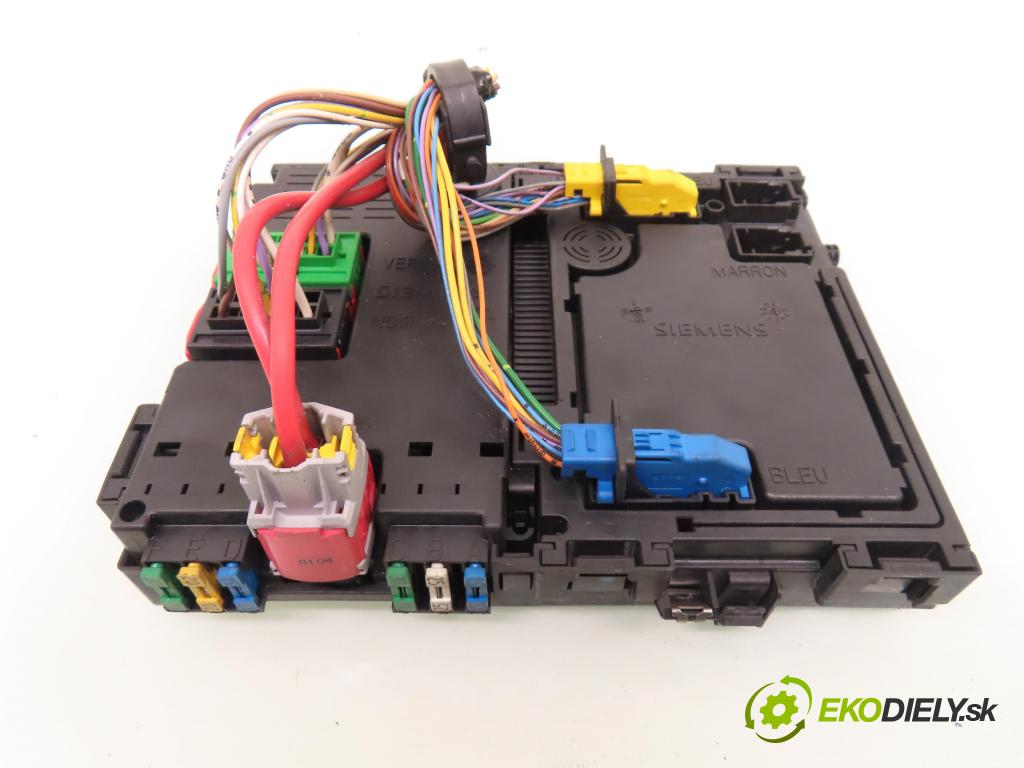 PEUGEOT 206 liftback (2A/C) HB 2001 55,00 1.4 75 - KFW 1360,00 spinačka / imobilizéra IMMO / Riadiaca jednotka 9643134680 ; S105872300 ; 9627269180