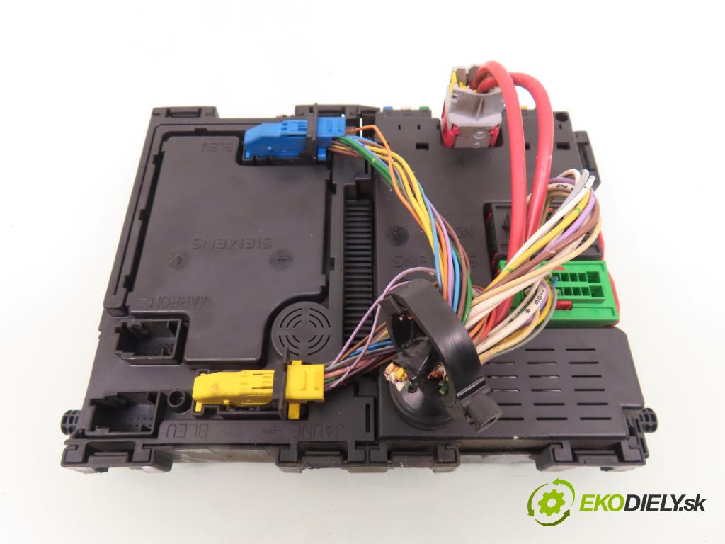 PEUGEOT 206 liftback (2A/C) HB 2001 55,00 1.4 75 - KFW 1360,00 spinačka / imobilizéra IMMO / Riadiaca jednotka 9643134680 ; S105872300 ; 9627269180