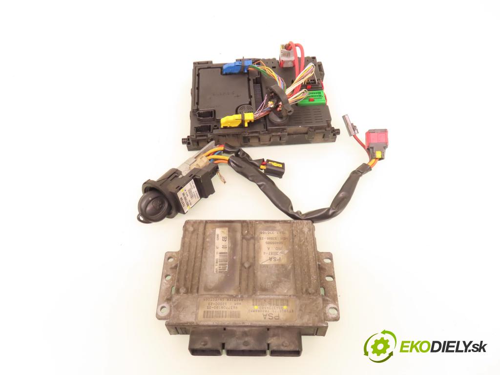 PEUGEOT 206 liftback (2A/C) HB 2001 55,00 1.4 75 - KFW 1360,00 spinačka / imobilizéra IMMO / Riadiaca jednotka 9643134680 ; S105872300 ; 9627269180