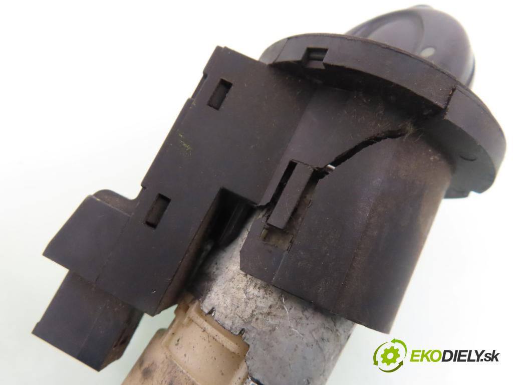 PEUGEOT 206 liftback (2A/C) HB 2001 55,00 1.4 75 - KFW 1360,00 spinačka / imobilizéra IMMO / Riadiaca jednotka 9643134680 ; S105872300 ; 9627269180