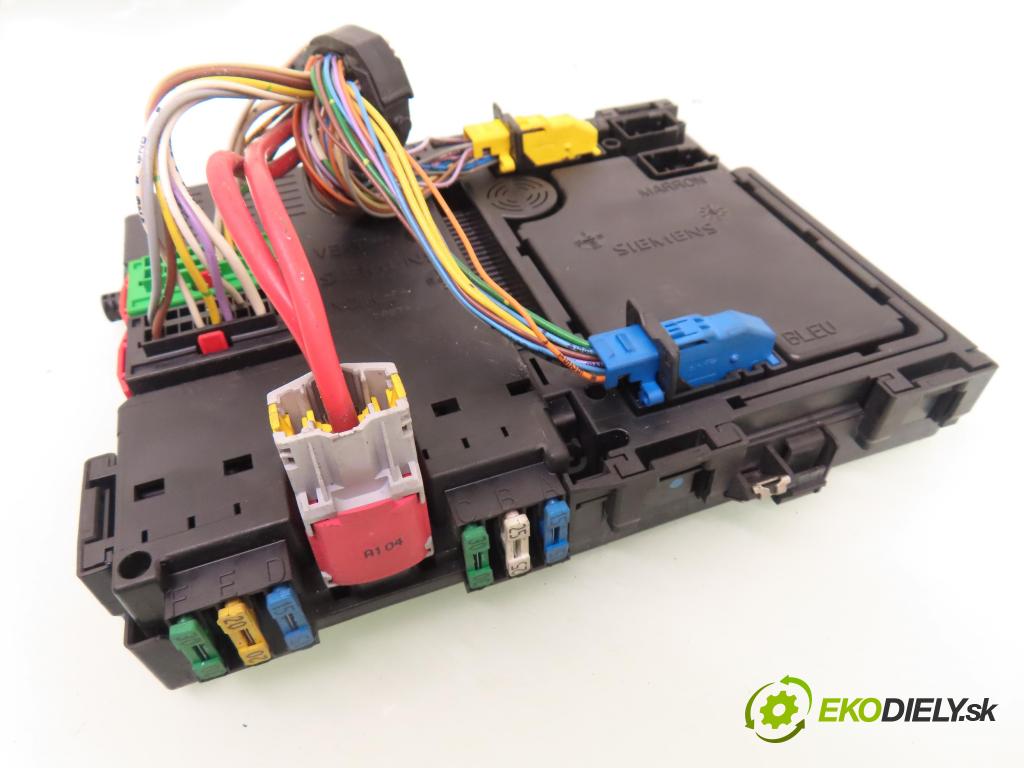 PEUGEOT 206 liftback (2A/C) HB 2001 55,00 1.4 75 - KFW 1360,00 spinačka / imobilizéra IMMO / Riadiaca jednotka 9643134680 ; S105872300 ; 9627269180