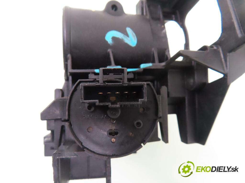 OPEL CORSA C (X01) HB 2004 55,00 1.2 16V 75 - Z 12 XE 1199,00 spinačka 90589313 ; 90589389 ; 24413106 (Spínacia skrinka)