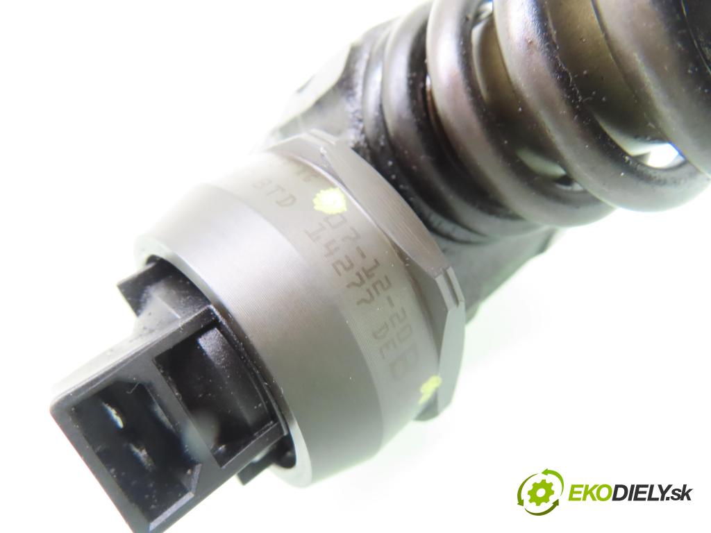 SEAT IBIZA III (6L1) HB 2008 59,00 1.4 TDI - BNV 1422,00 vstříkovač 0414720215 ; 038130073AG (Vstřikovač paliva)