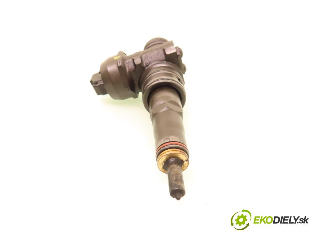 SEAT IBIZA III (6L1) HB 2008 59,00 1.4 TDI - BNV 1422,00 Vstrekovač 0414720215 ; 038130073AG (Vstrekovač paliva)