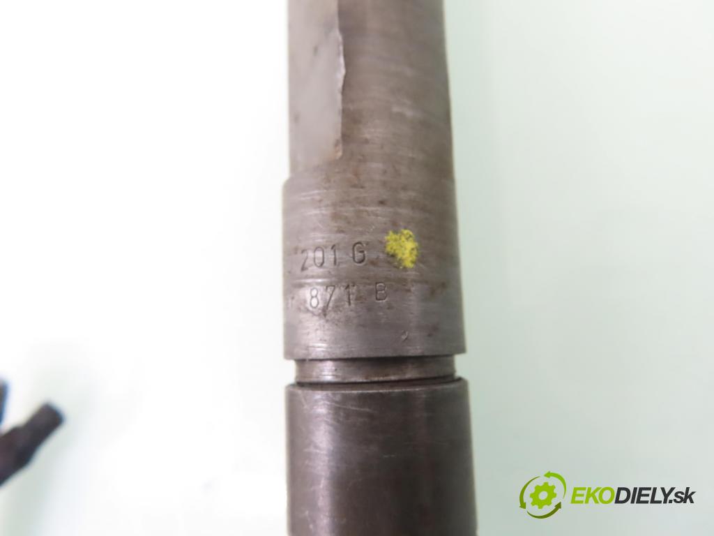 VW PASSAT B5 (3B2) SEDAN 1999 66,00 1.9 TDI - AHH 1896,00 vstřikovací ventily KBEL58P94 ; 028130201G ; 028130201J (Vstřikovací ventil)