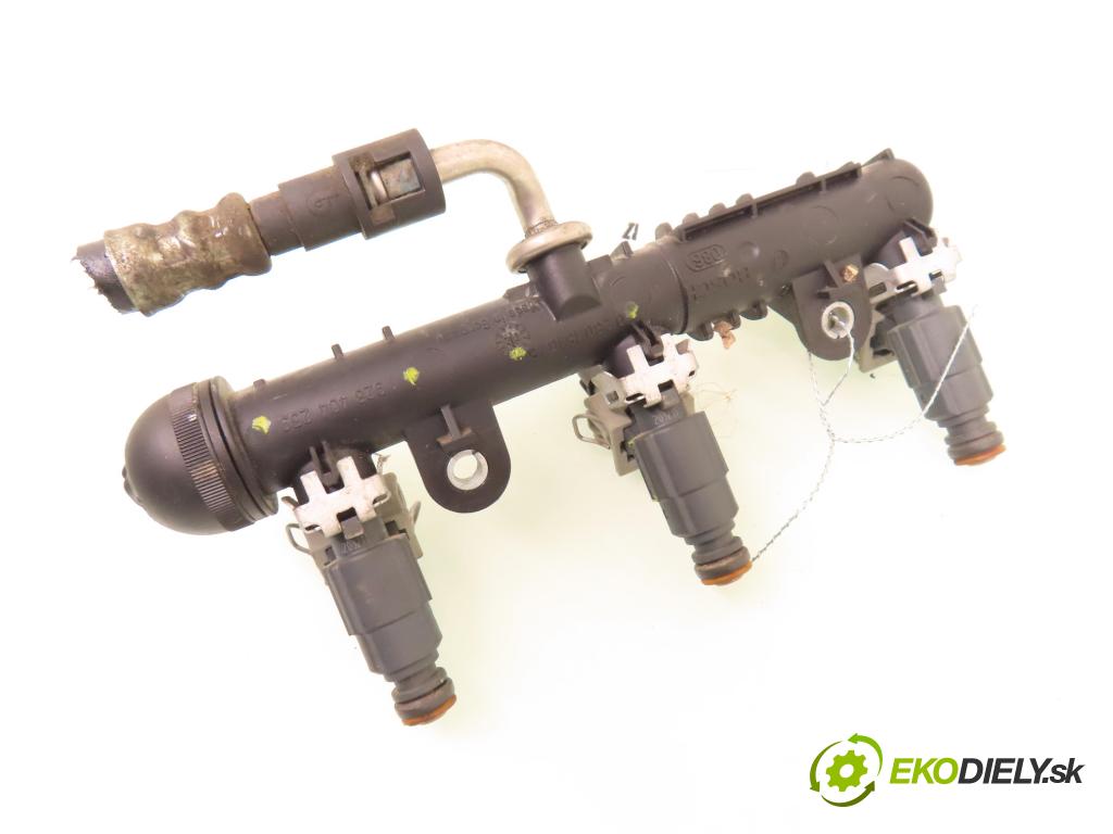 OPEL CORSA C (X01) HB 2002 44,00 1 - Z 10 XEP 998,00 lišta vstřikovací 0280151075 ; 1928404259 ; 0280155965 (Vstřikovací lišta)